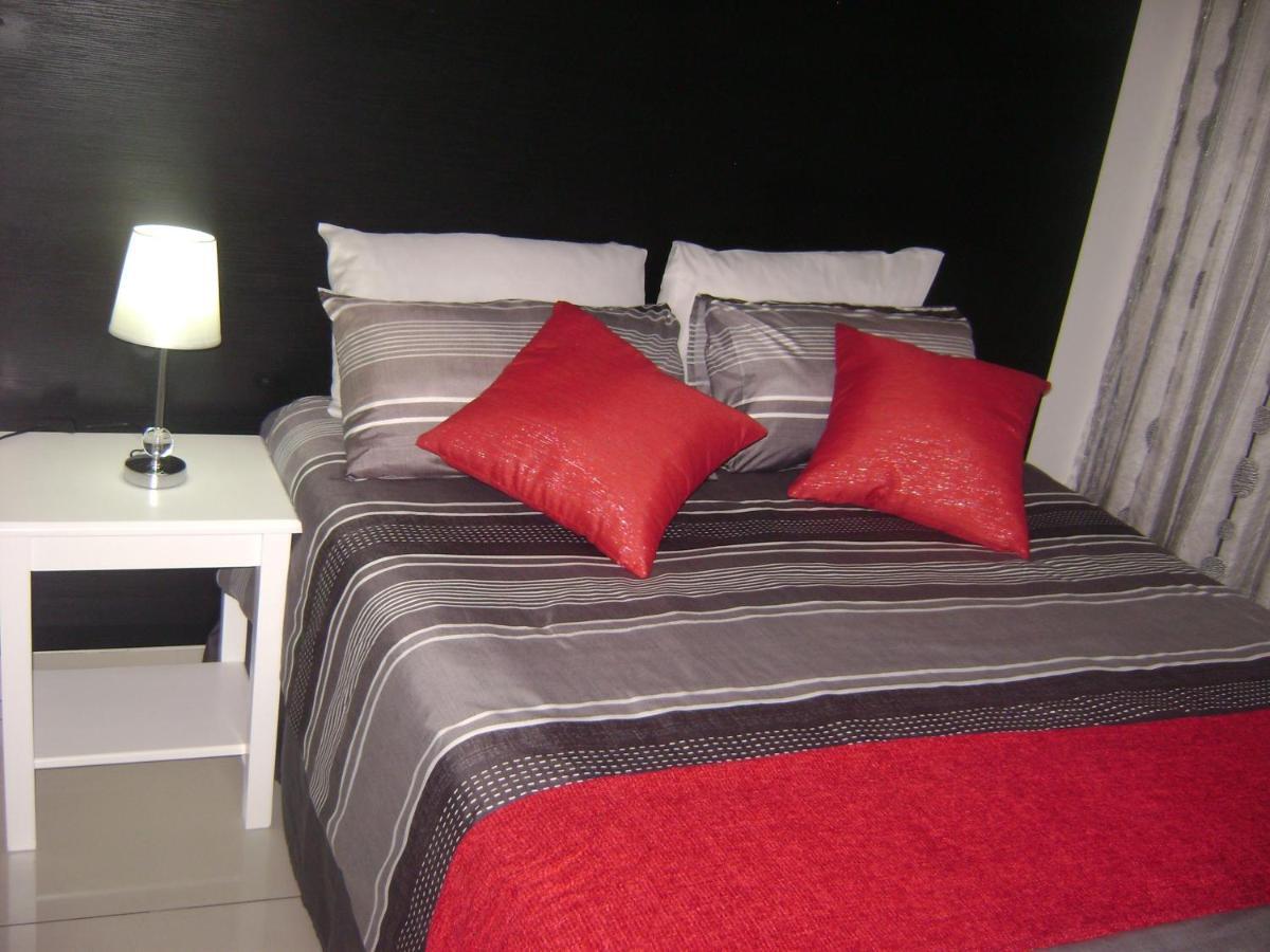 North Beach Durban Apartments Bagian luar foto
