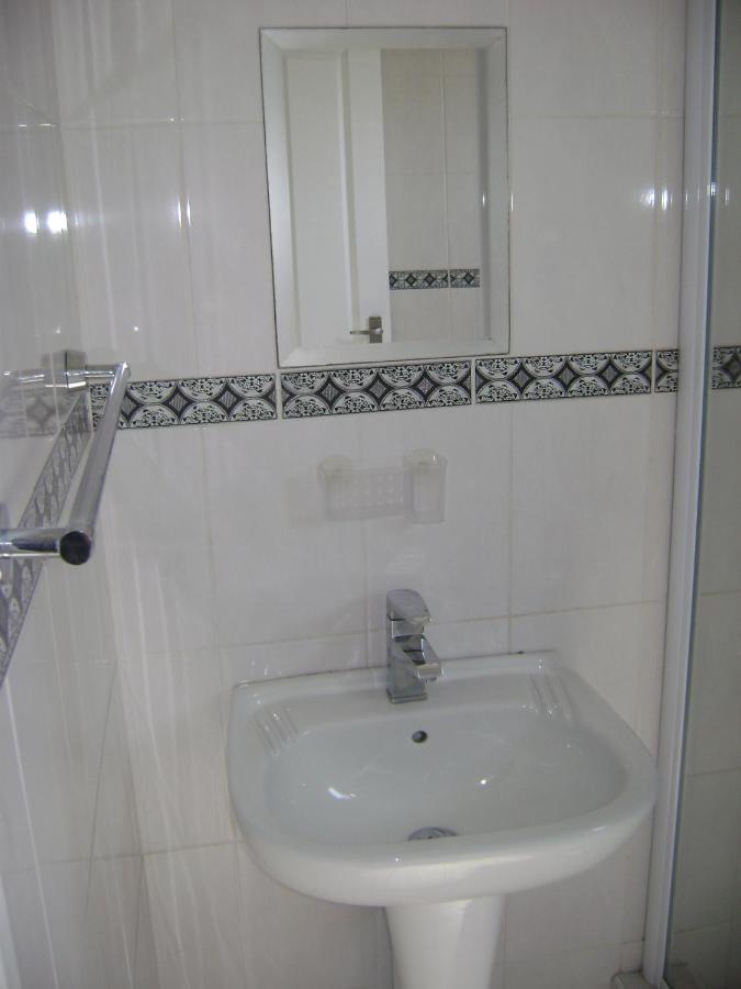 North Beach Durban Apartments Bagian luar foto