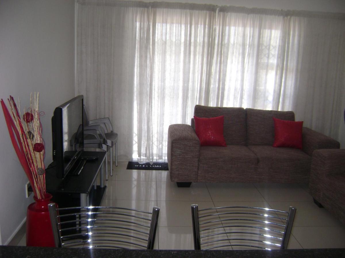 North Beach Durban Apartments Bagian luar foto