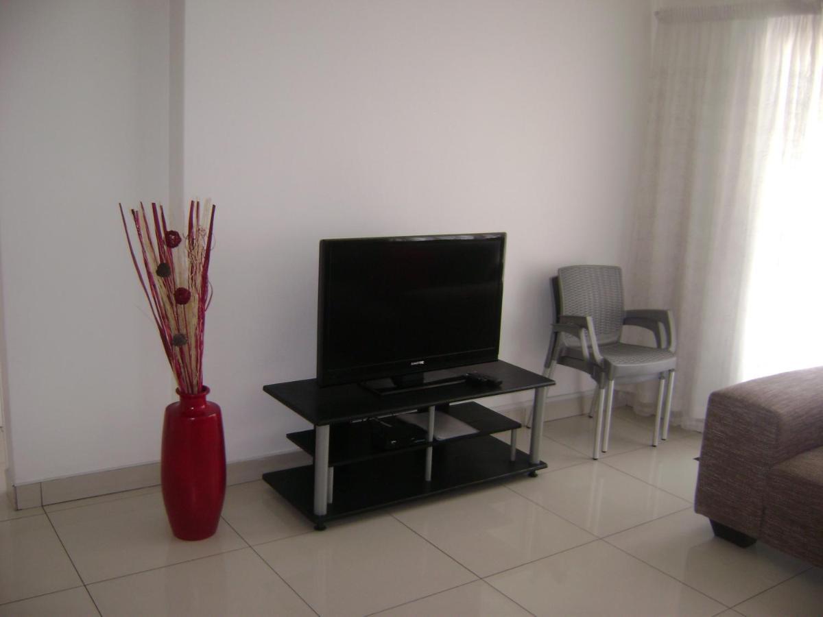 North Beach Durban Apartments Bagian luar foto